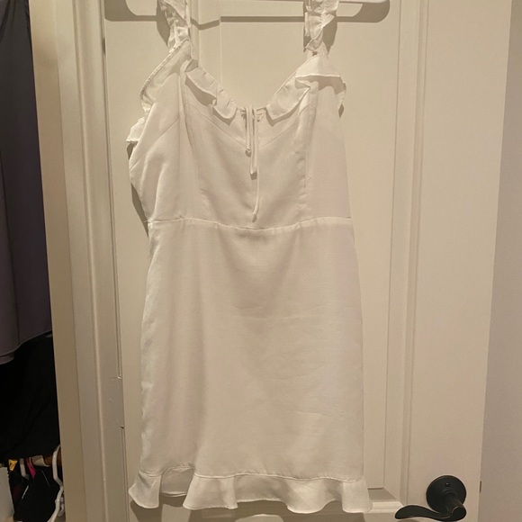 White Summer Dress - Picture 3 of 7